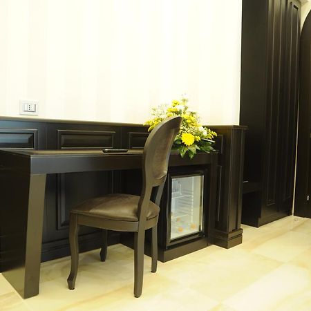 Muro Torto Suite - Struttura Sanificata Giornalmente Con Ozono E Prodotti Specifici Conformi Al Decalogo Del Ministero Salute - Personale Sottoposto A Test Sierologico Periodicamente ฟอจเจีย ภายนอก รูปภาพ