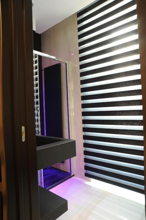 Muro Torto Suite - Struttura Sanificata Giornalmente Con Ozono E Prodotti Specifici Conformi Al Decalogo Del Ministero Salute - Personale Sottoposto A Test Sierologico Periodicamente ฟอจเจีย ภายนอก รูปภาพ