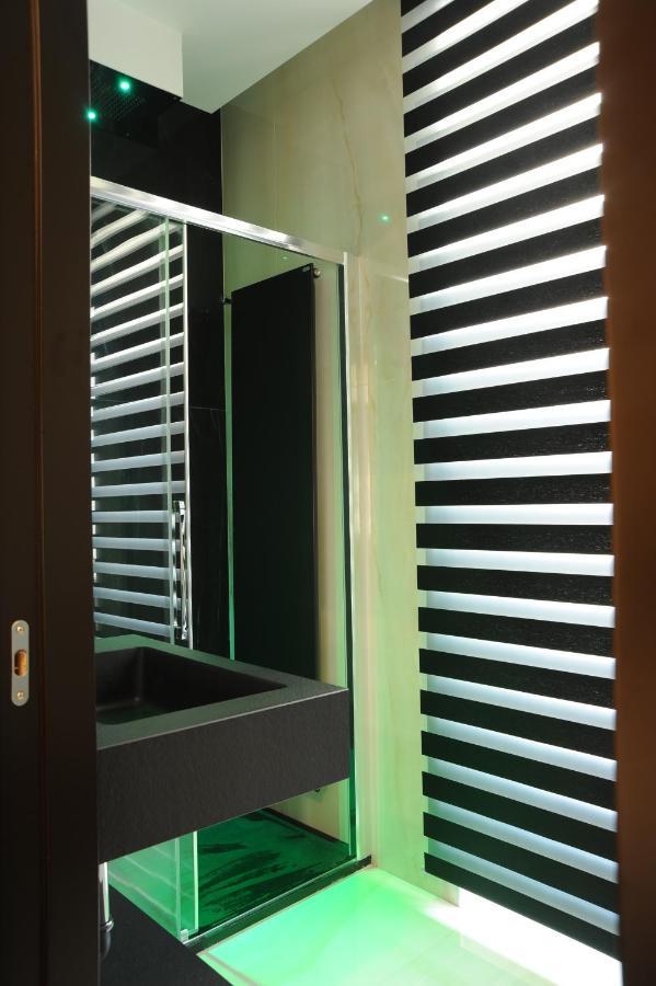 Muro Torto Suite - Struttura Sanificata Giornalmente Con Ozono E Prodotti Specifici Conformi Al Decalogo Del Ministero Salute - Personale Sottoposto A Test Sierologico Periodicamente ฟอจเจีย ภายนอก รูปภาพ