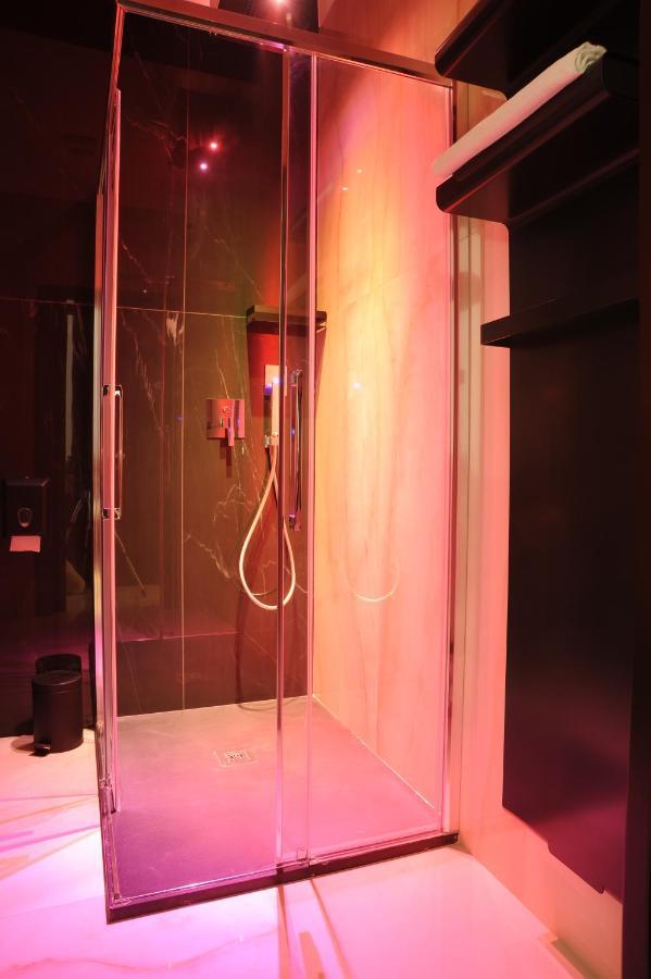 Muro Torto Suite - Struttura Sanificata Giornalmente Con Ozono E Prodotti Specifici Conformi Al Decalogo Del Ministero Salute - Personale Sottoposto A Test Sierologico Periodicamente ฟอจเจีย ภายนอก รูปภาพ