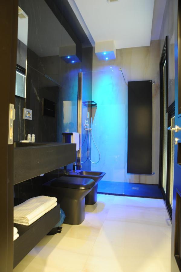 Muro Torto Suite - Struttura Sanificata Giornalmente Con Ozono E Prodotti Specifici Conformi Al Decalogo Del Ministero Salute - Personale Sottoposto A Test Sierologico Periodicamente ฟอจเจีย ภายนอก รูปภาพ