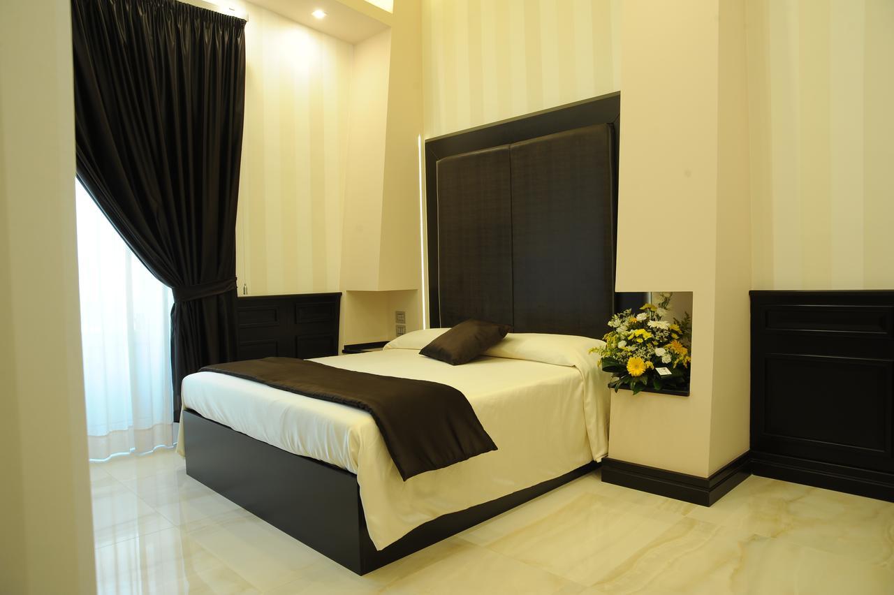 Muro Torto Suite - Struttura Sanificata Giornalmente Con Ozono E Prodotti Specifici Conformi Al Decalogo Del Ministero Salute - Personale Sottoposto A Test Sierologico Periodicamente ฟอจเจีย ภายนอก รูปภาพ